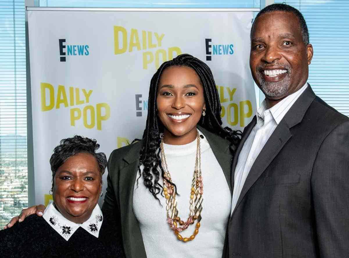Image of an American surgeon, Dr. Ebonie Vincent with her parents 