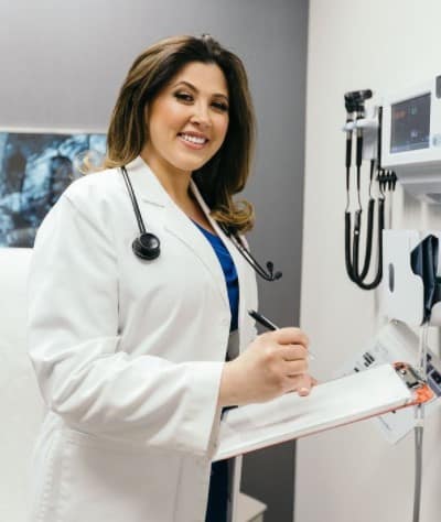 Image of Jordanian doctor, Dr. Janette Nesheiwat